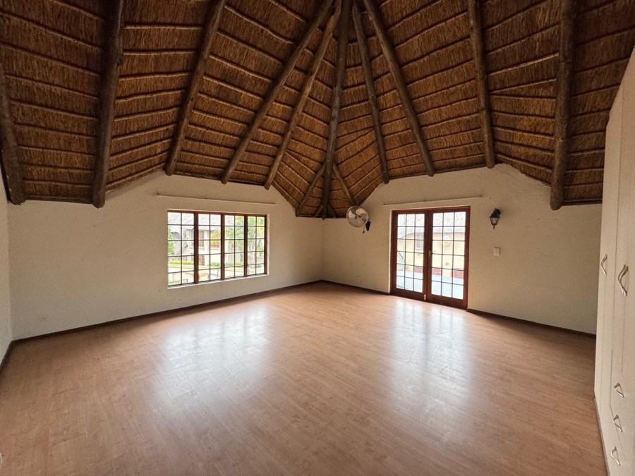To Let 4 Bedroom Property for Rent in Melodie North West